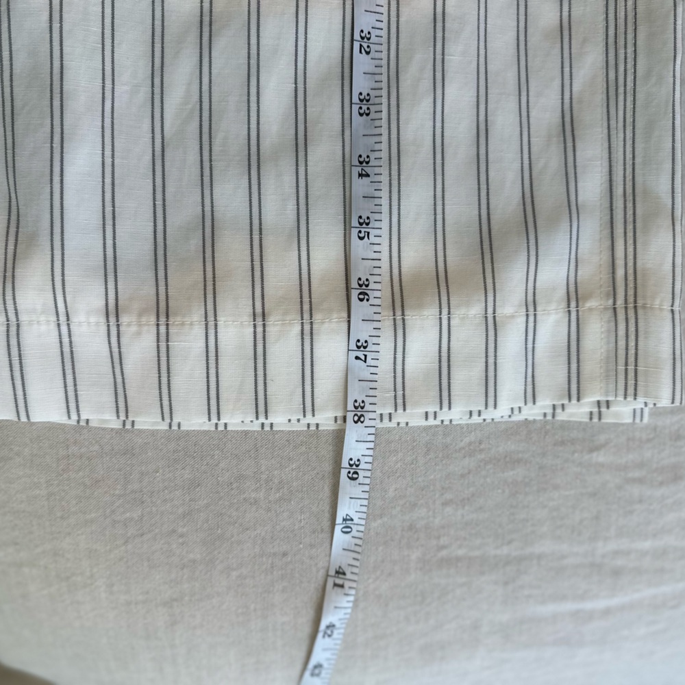 CLUB MONACO
Anreannah Wide Leg pin stripe - Picture 10 of 11